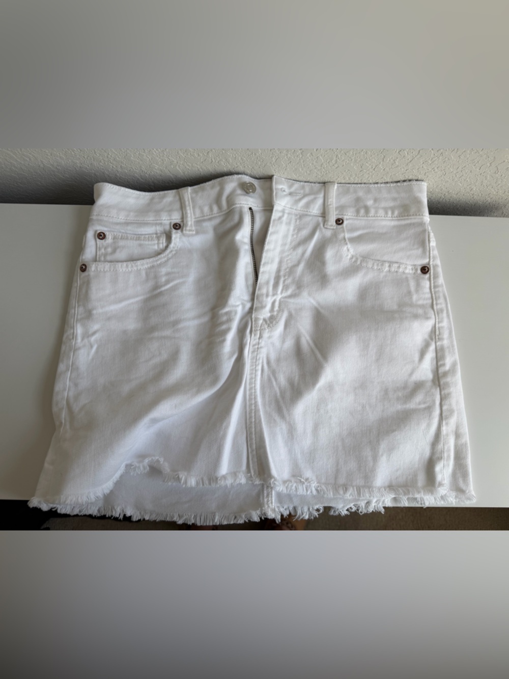 American Eagle White Frayed Hem Denim Skirt